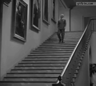 1373478020_james_cagney_coming_down_the_stairs__yankee_doodle_dandy.gif